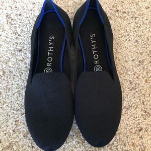 ROTHY’S!! Black loafer in SIZE 9!